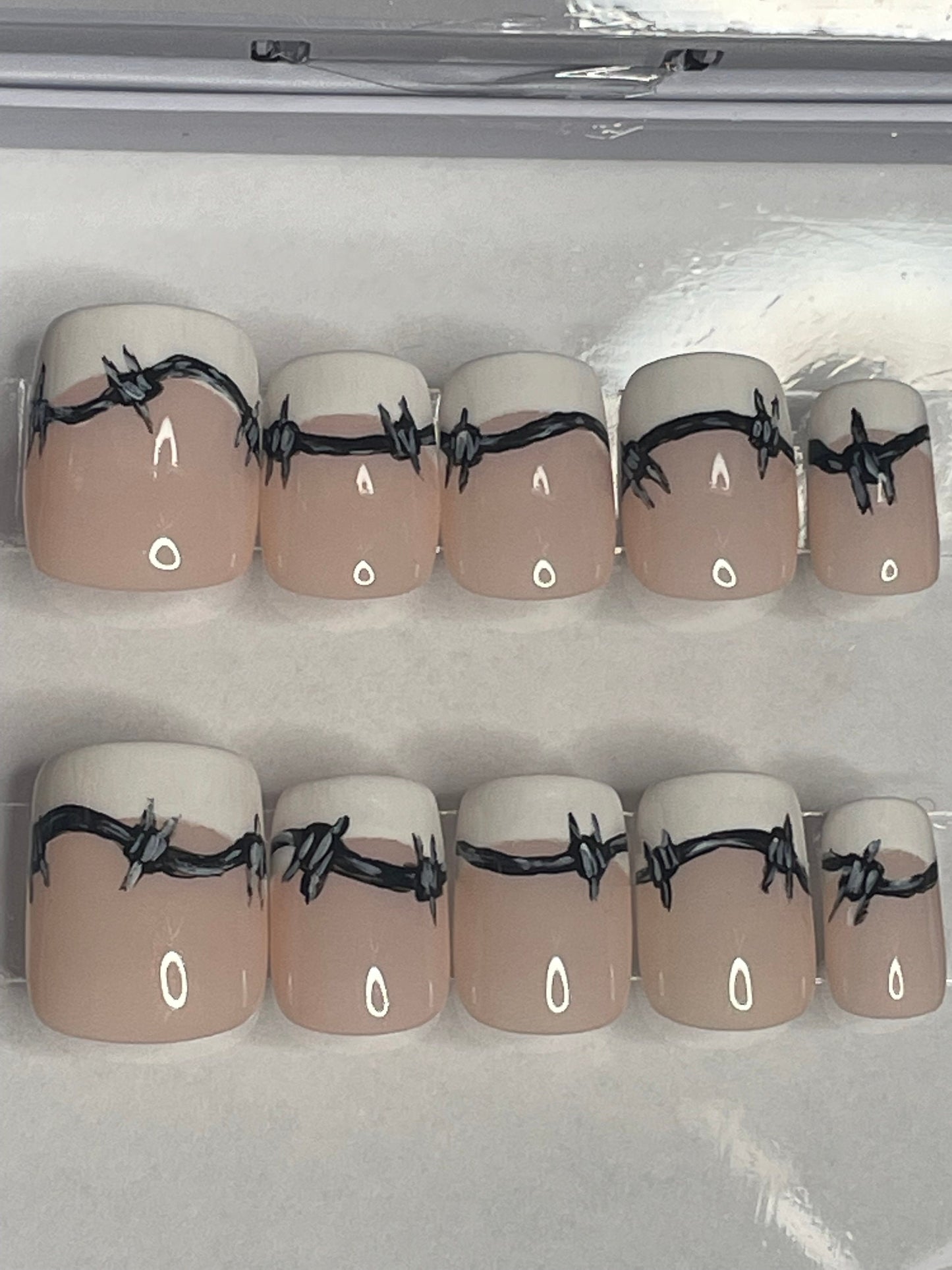 Barbed Wire || Luxury Press On Nails | Reusable | Hand Painted | Made by WitchyWonders&Wares
