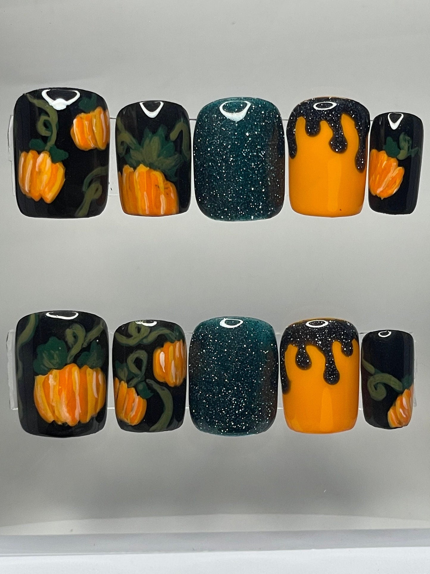 Pumpkins || Halloween Nails || Luxury Press On Nails | Reusable | Hand Painted | Made by WitchyWonders&Wares